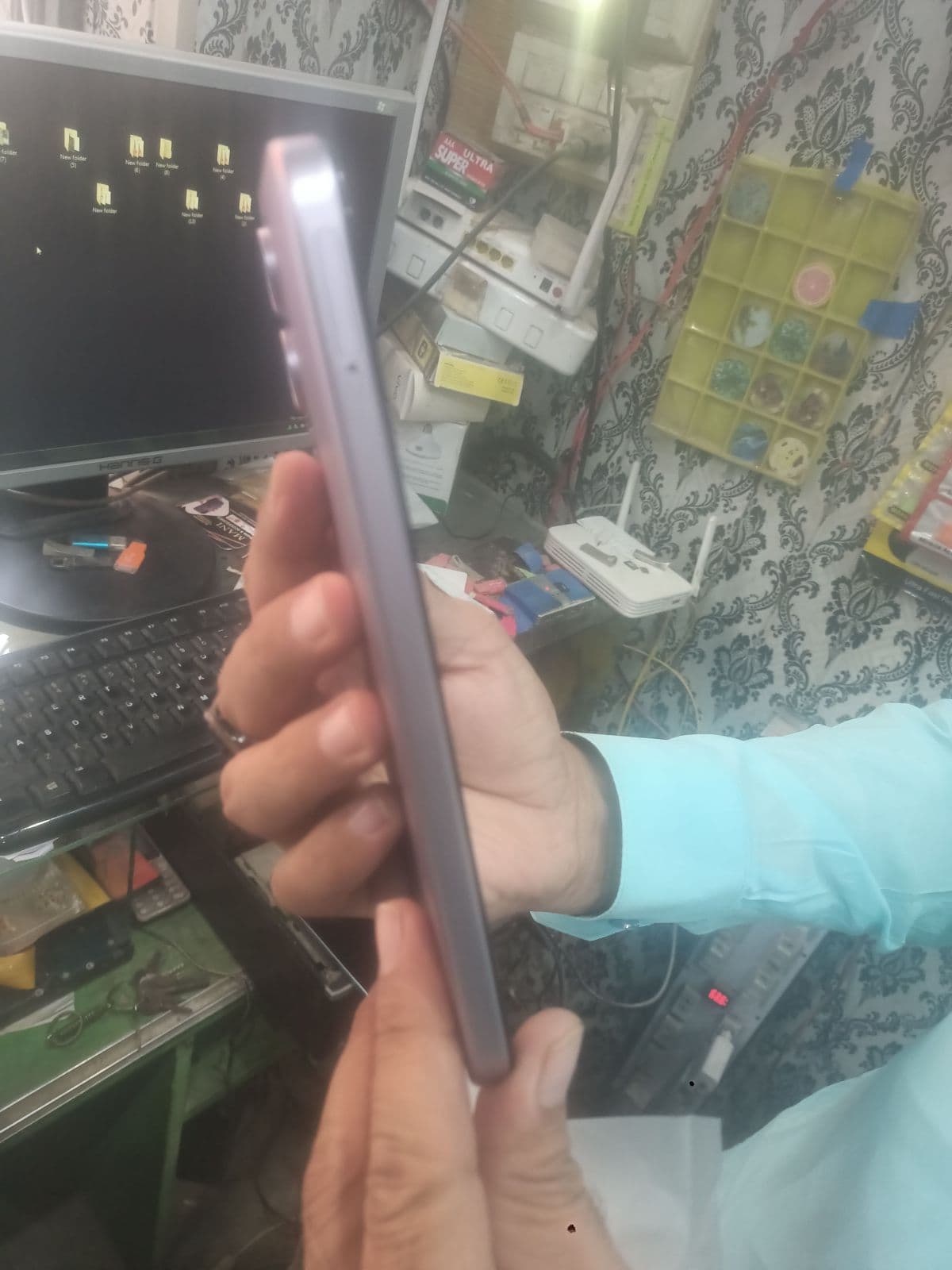 Realme C100i 4GB / 128GB in Dawn Purple — photo 2
