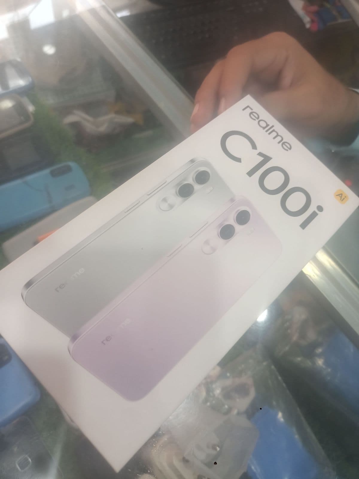 Realme C100i 4GB / 128GB in Dawn Purple — photo 3