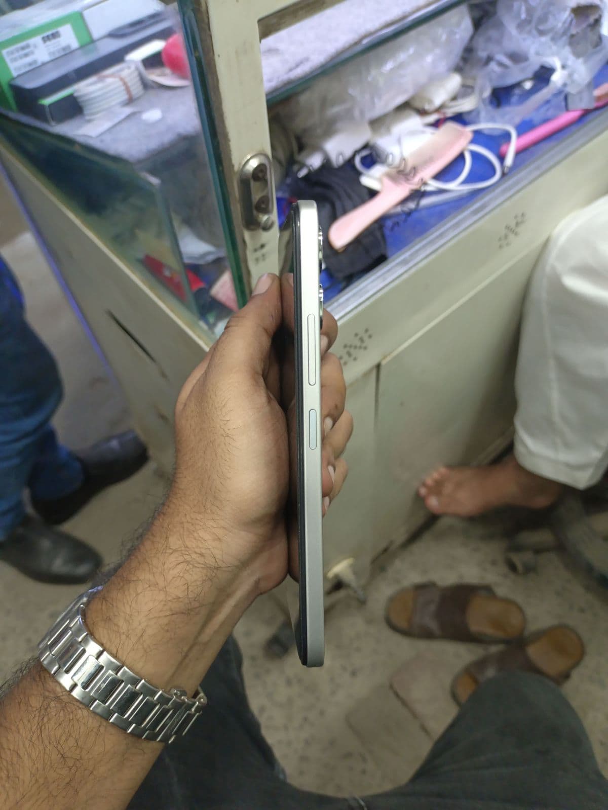 Infinix Smart 20 4GB / 64GB in Polaris Titanium — photo 4