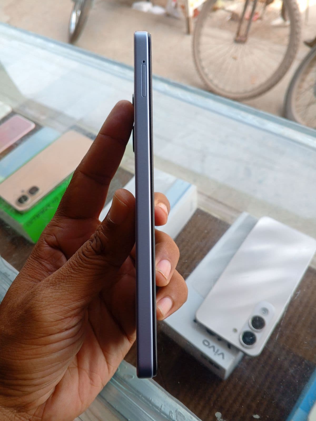 Vivo Y05 4GB / 64GB in Haze Blue — photo 4