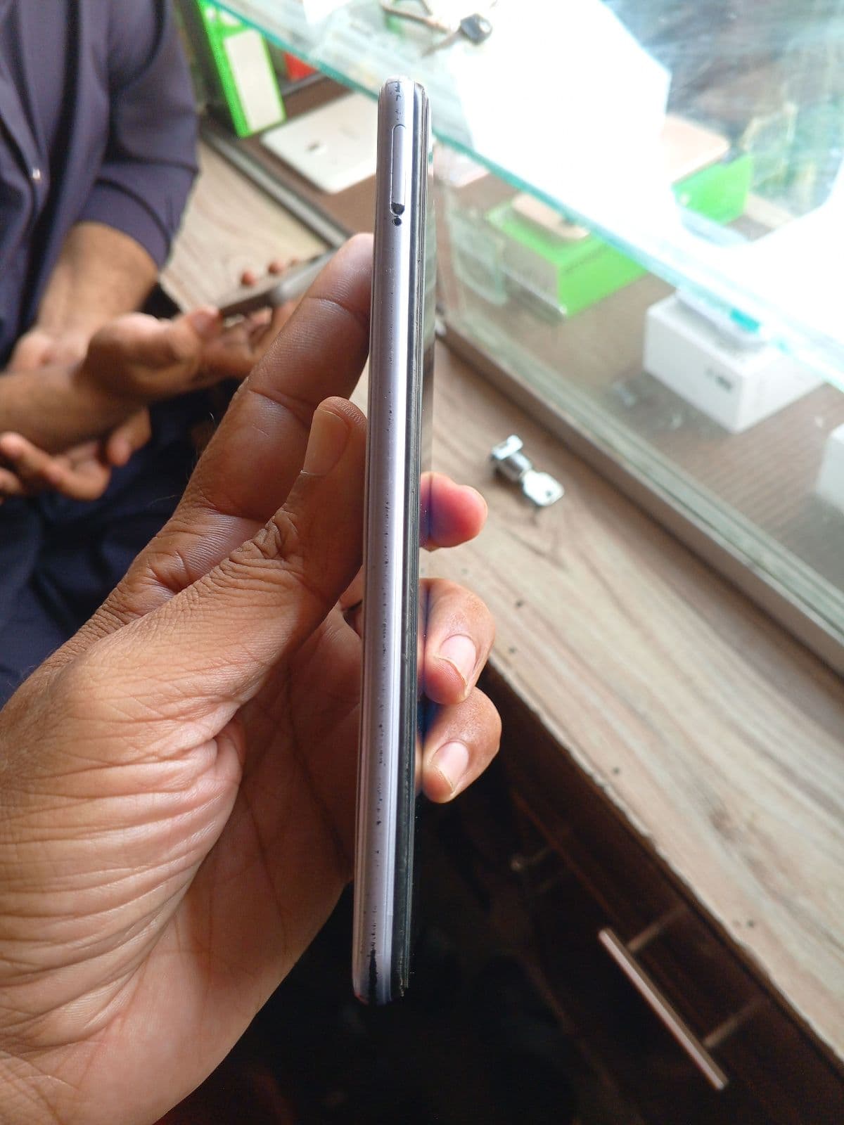 Vivo Y20 4GB / 64GB in Dawn White — photo 4
