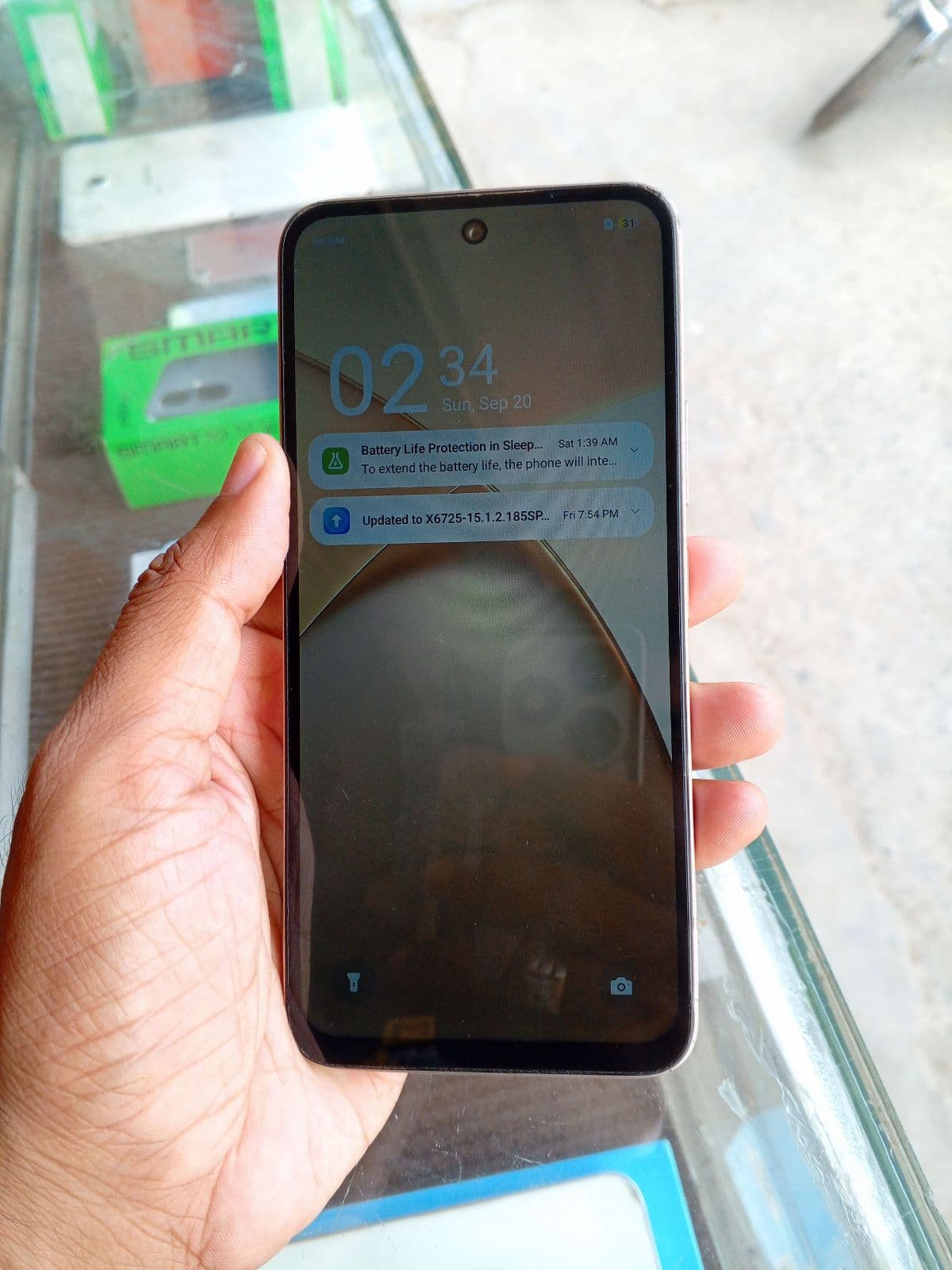 Infinix Smart 10 4GB / 64GB in Twilight Gold — photo 2