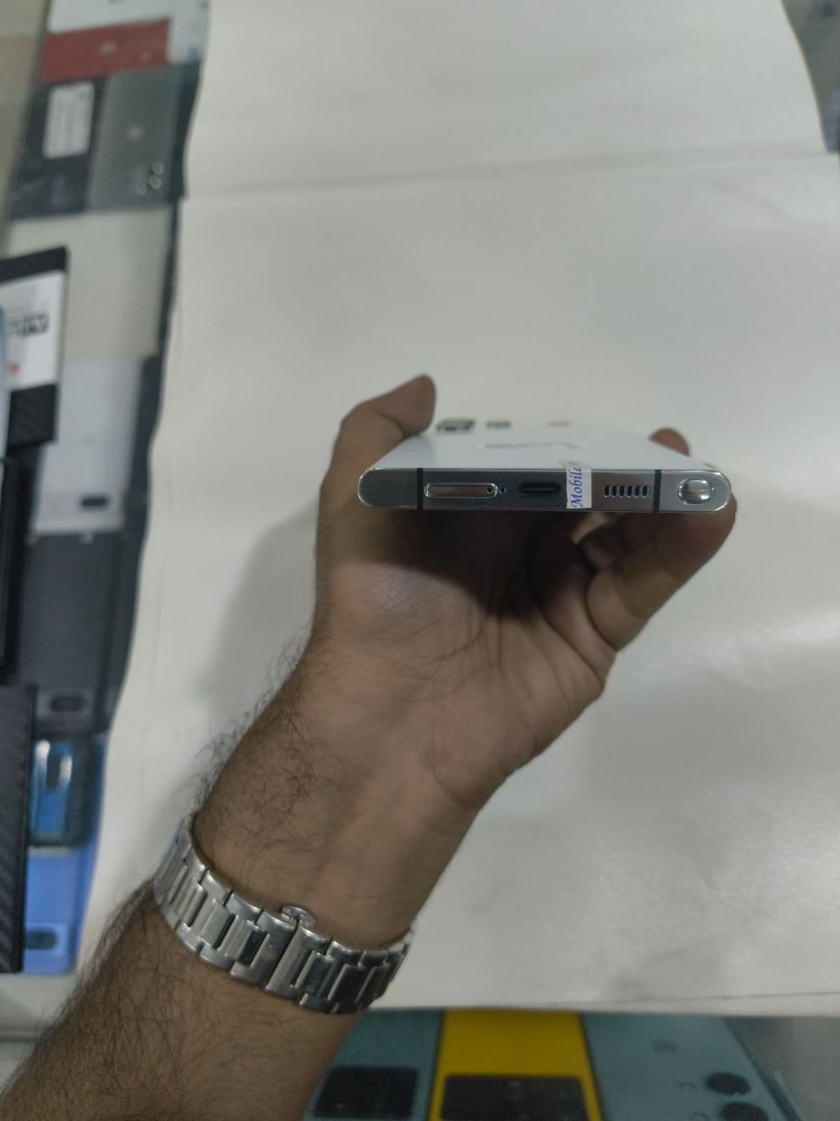 Samsung Galaxy S22 Ultra 12GB / 512GB in Phantom White — photo 5