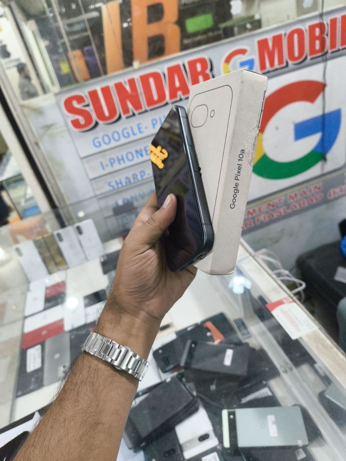 Google Pixel 10a 8GB / 128GB in Obsidian — photo 2