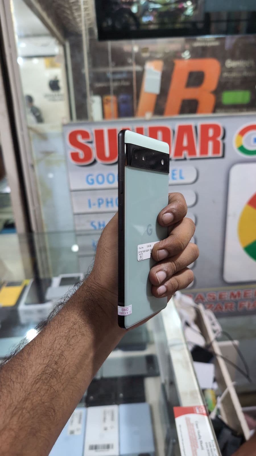 Google Pixel 6a 6GB / 128GB in Charcoal — photo 4