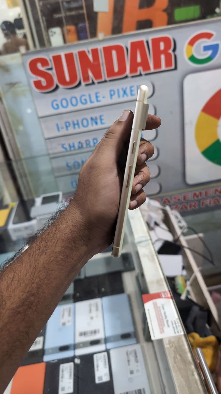 Google Pixel 7 8GB / 128GB in Lemongrass — photo 4