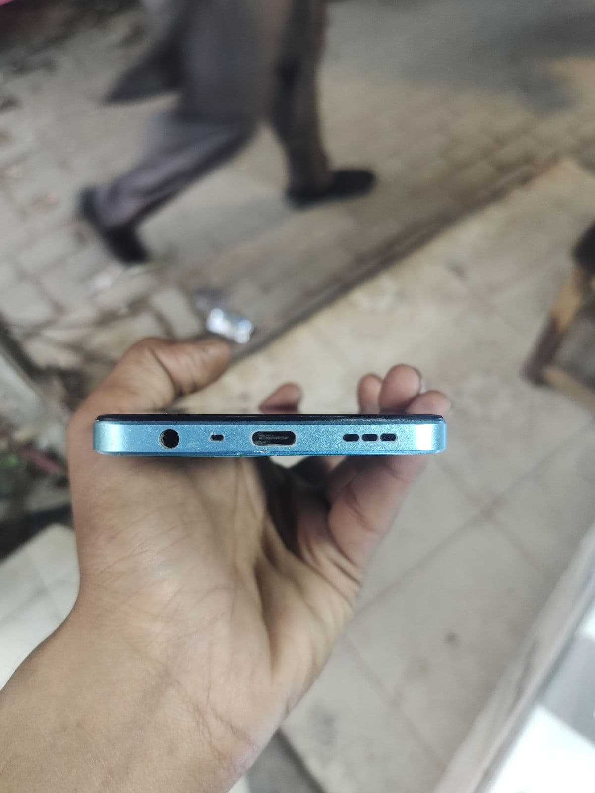 Oppo A78 8GB / 256GB in Aqua Green — photo 5
