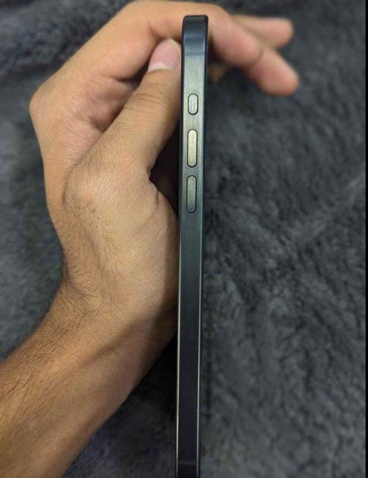 Apple iPhone 15 Pro Max 256GB in Blue Titanium — photo 5
