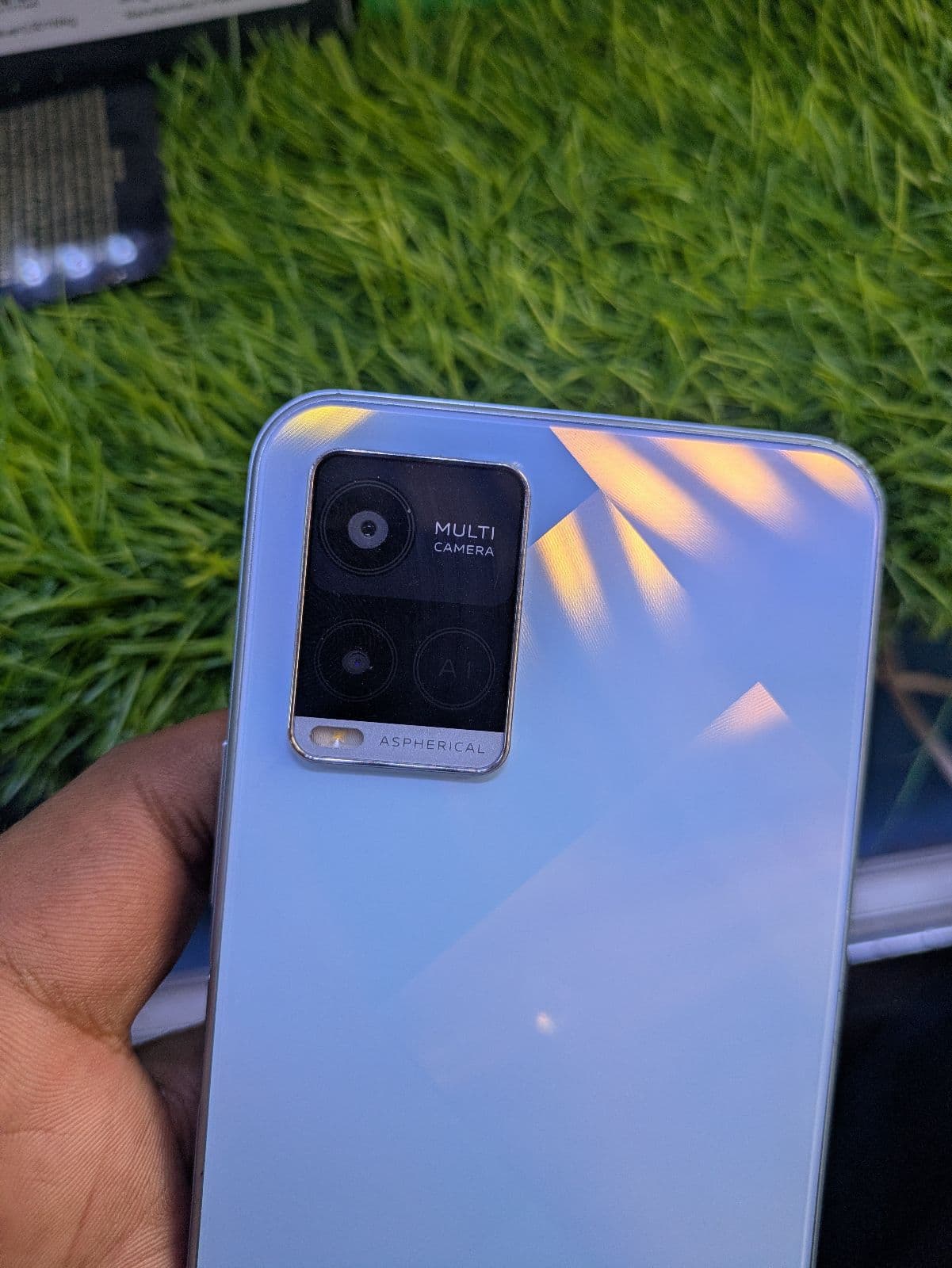 Vivo Y21 · 4GB / 64GB