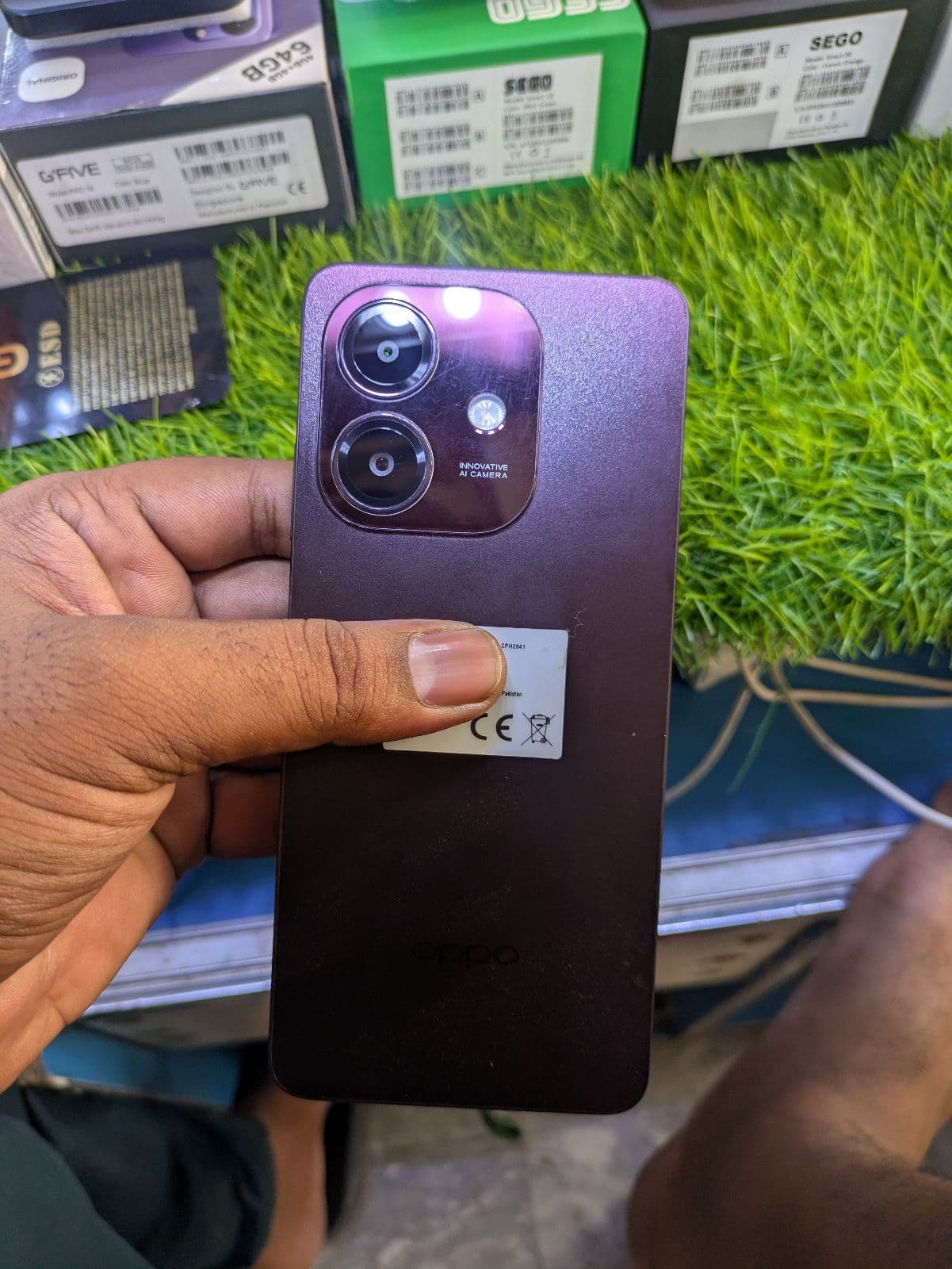 Oppo A5i 4GB / 64GB in Titanium Purple — photo 2