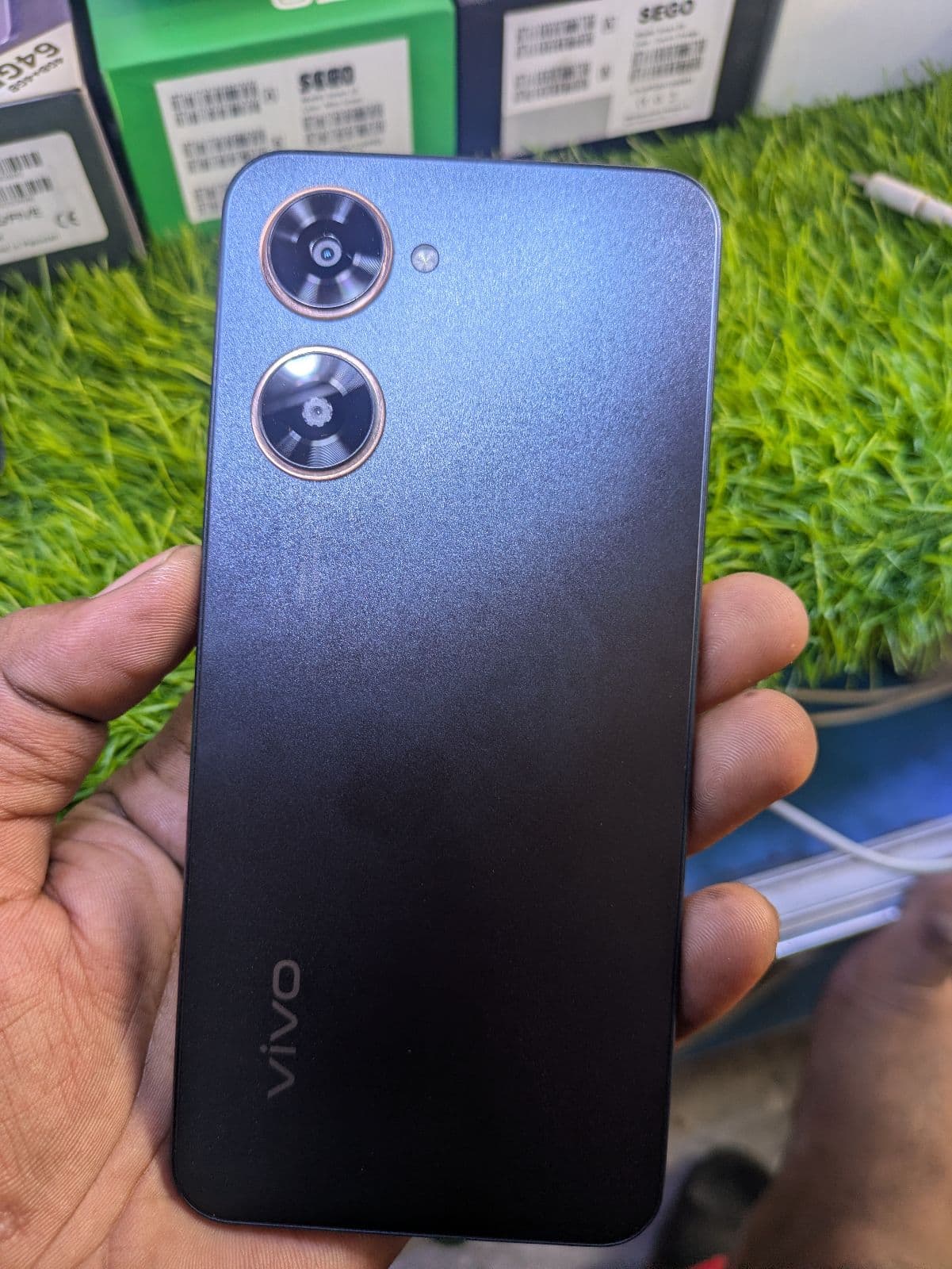 Vivo Y03 4GB / 64GB in Space Black — photo 2