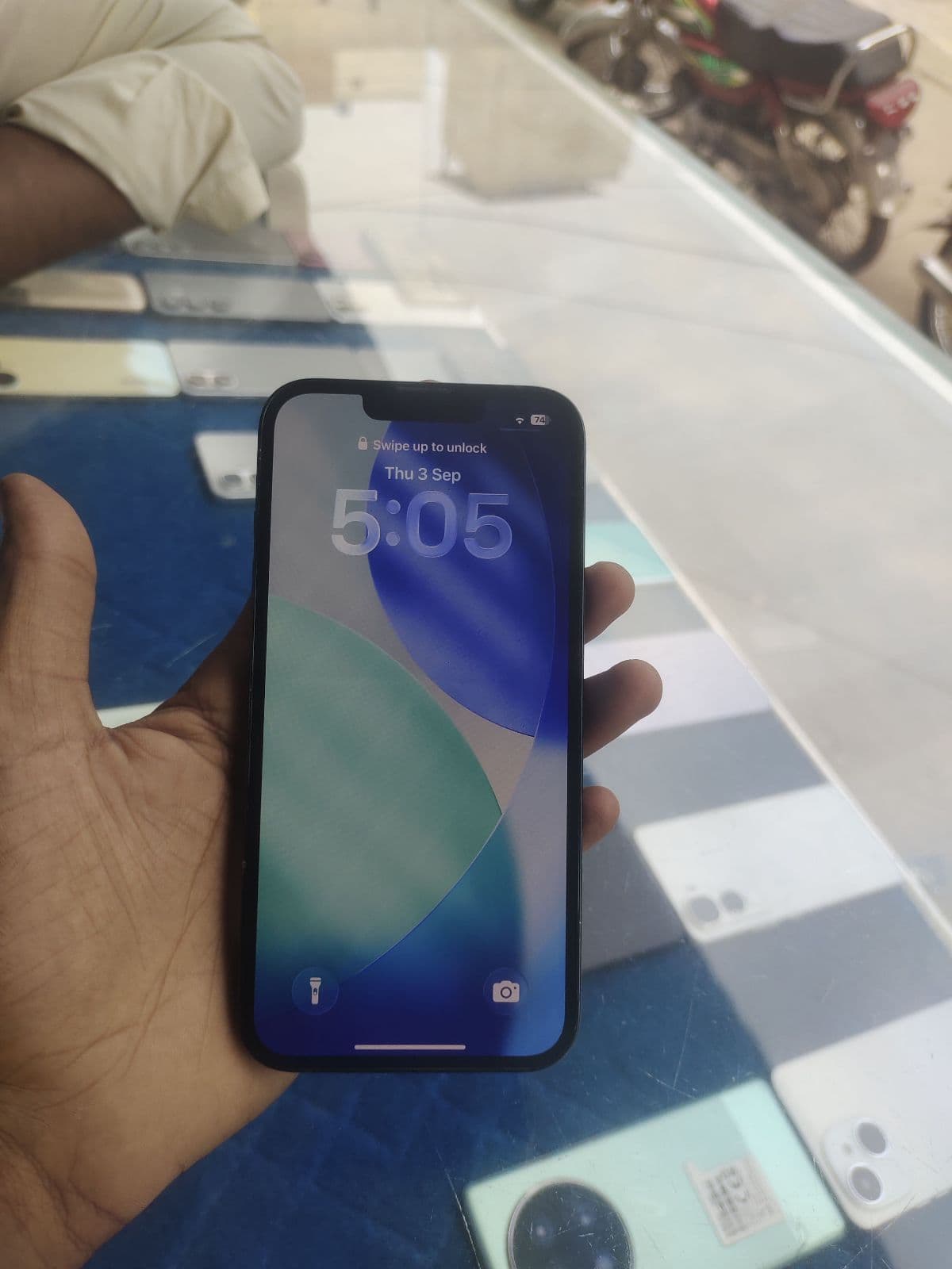 Apple iPhone 14 128GB in Blue — photo 2
