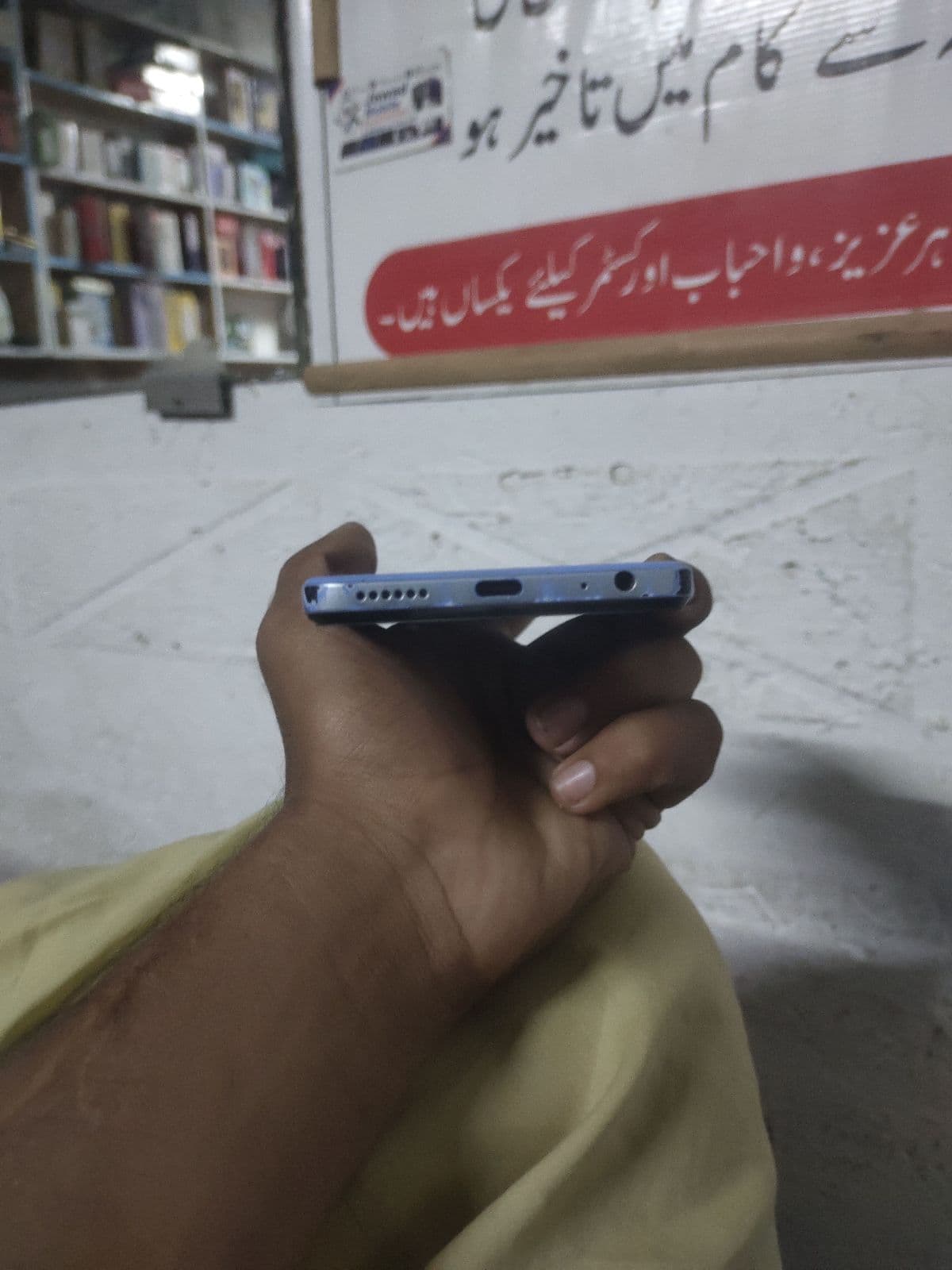Tecno Spark 10C 4GB / 128GB in Meta Blue — photo 3