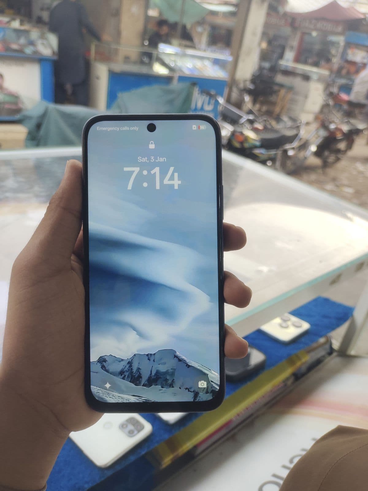 Oppo A6x 4GB / 64GB in Plum Purple — photo 4
