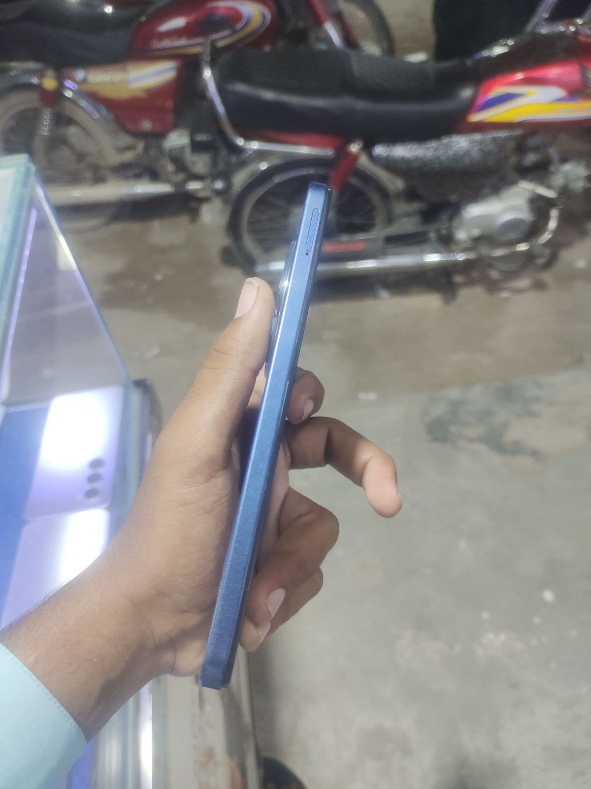 Xiaomi Redmi 14C 4GB / 128GB in Starry Blue — photo 2