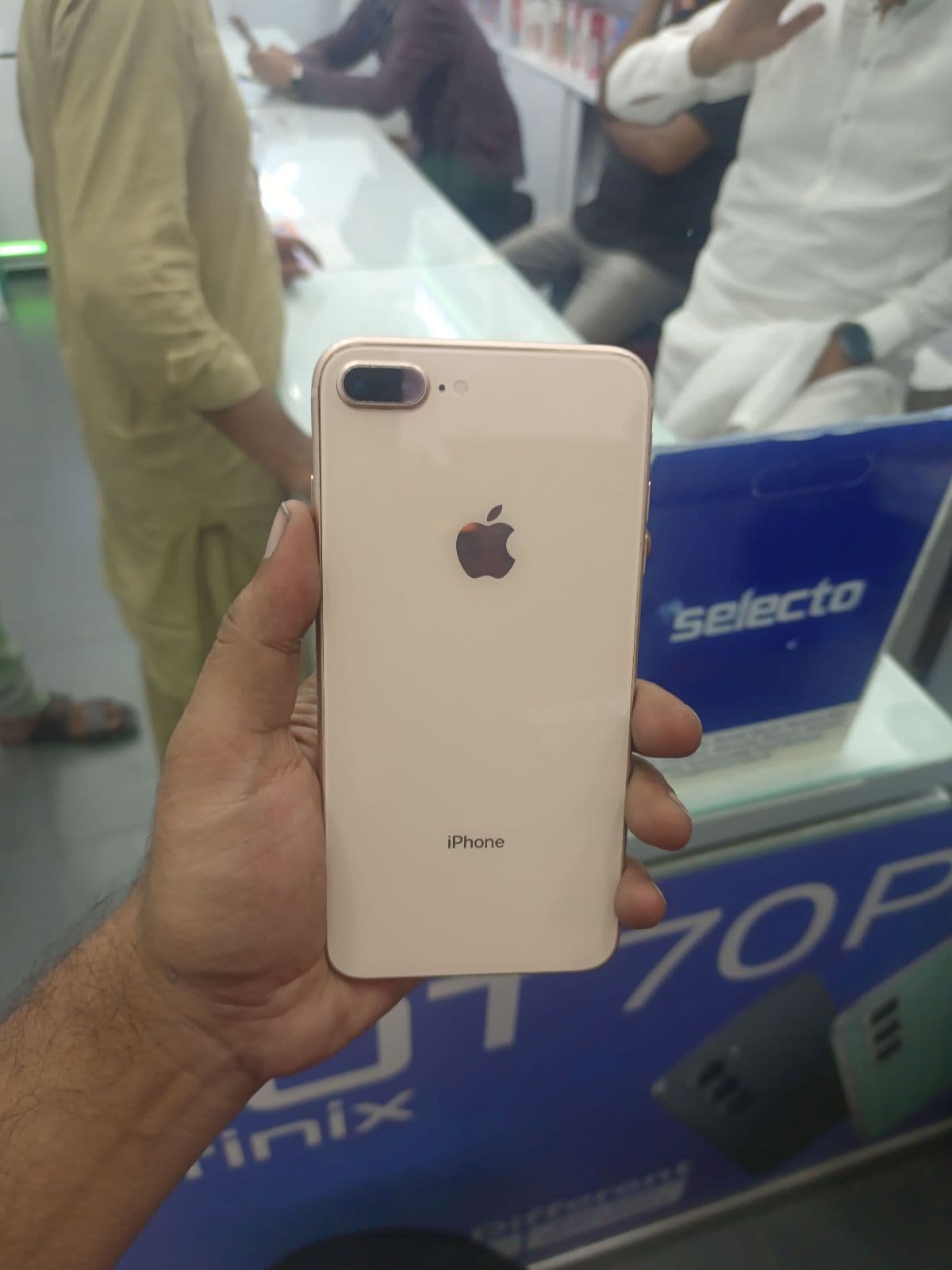 iPhone 8 Plus · 256GB