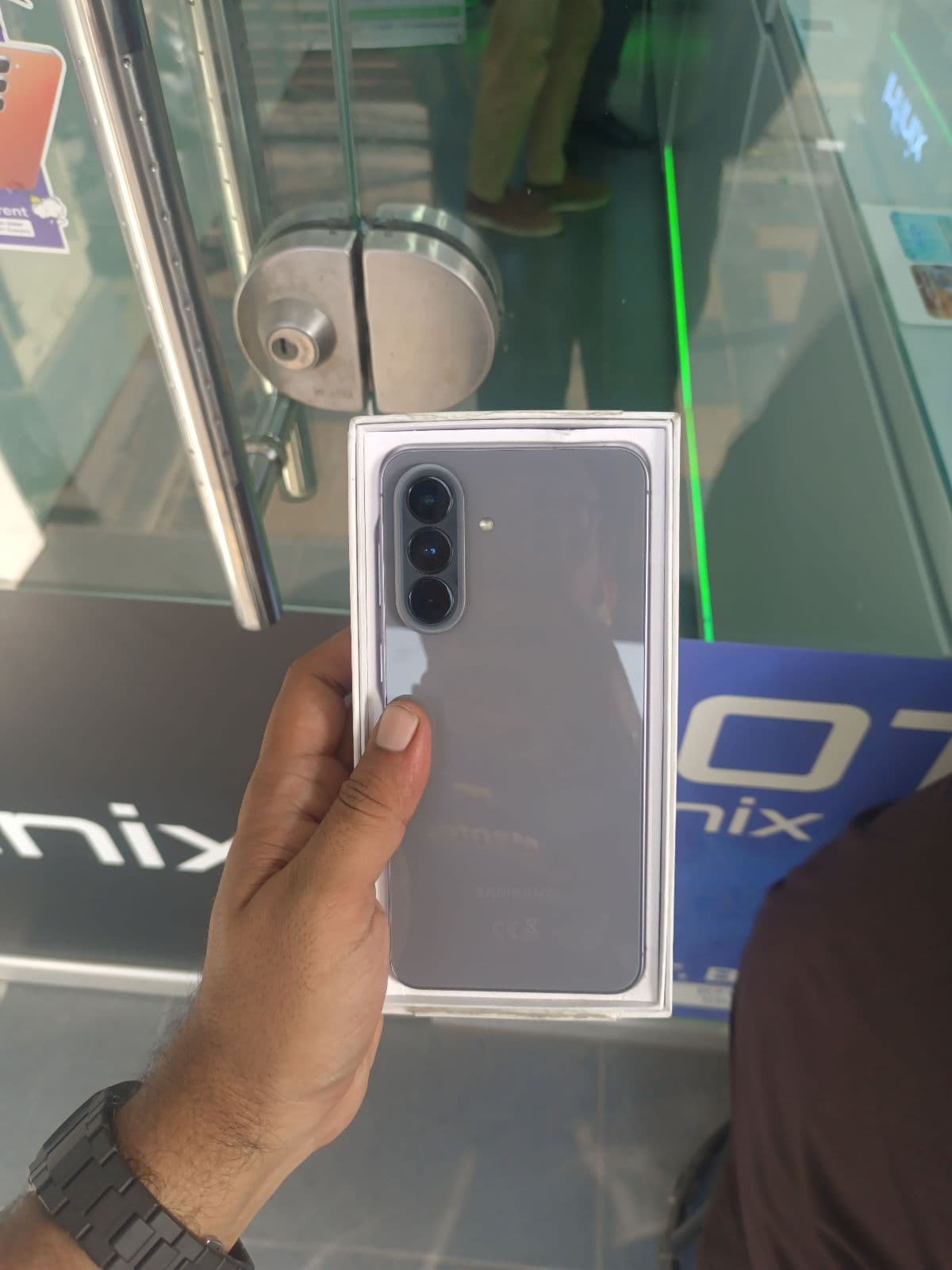Galaxy A57 5G · 8GB / 128GB