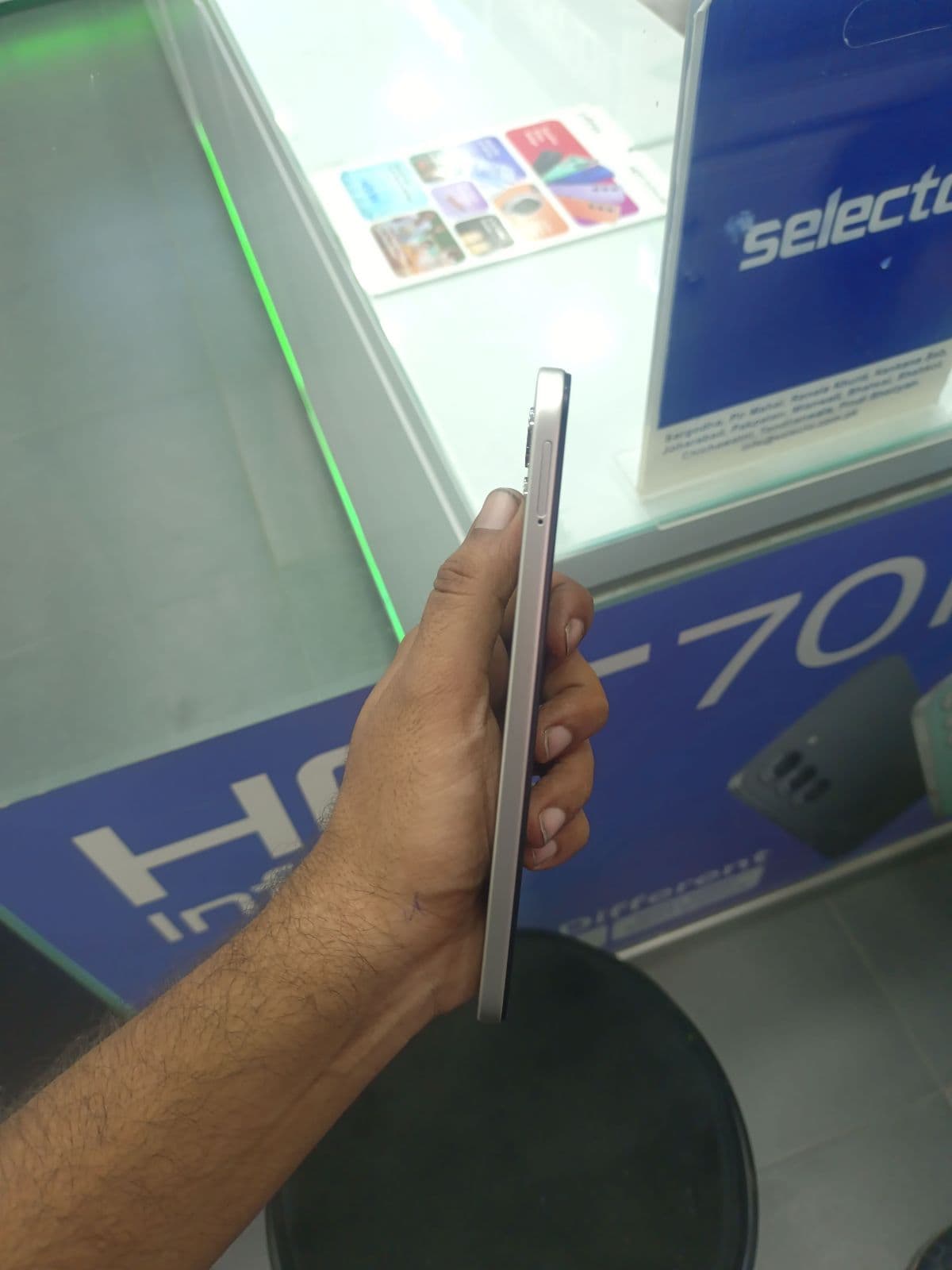 Infinix Smart 20 4GB / 64GB in Polaris Titanium — photo 3