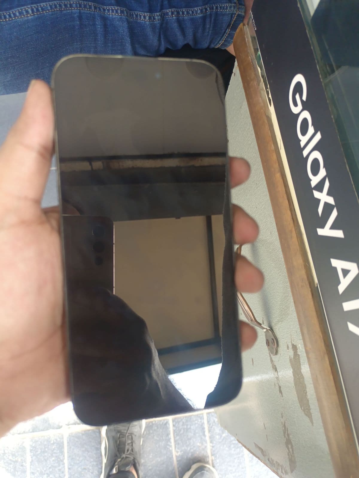 Apple iPhone 14 Pro Max 128GB in Space Black — photo 2