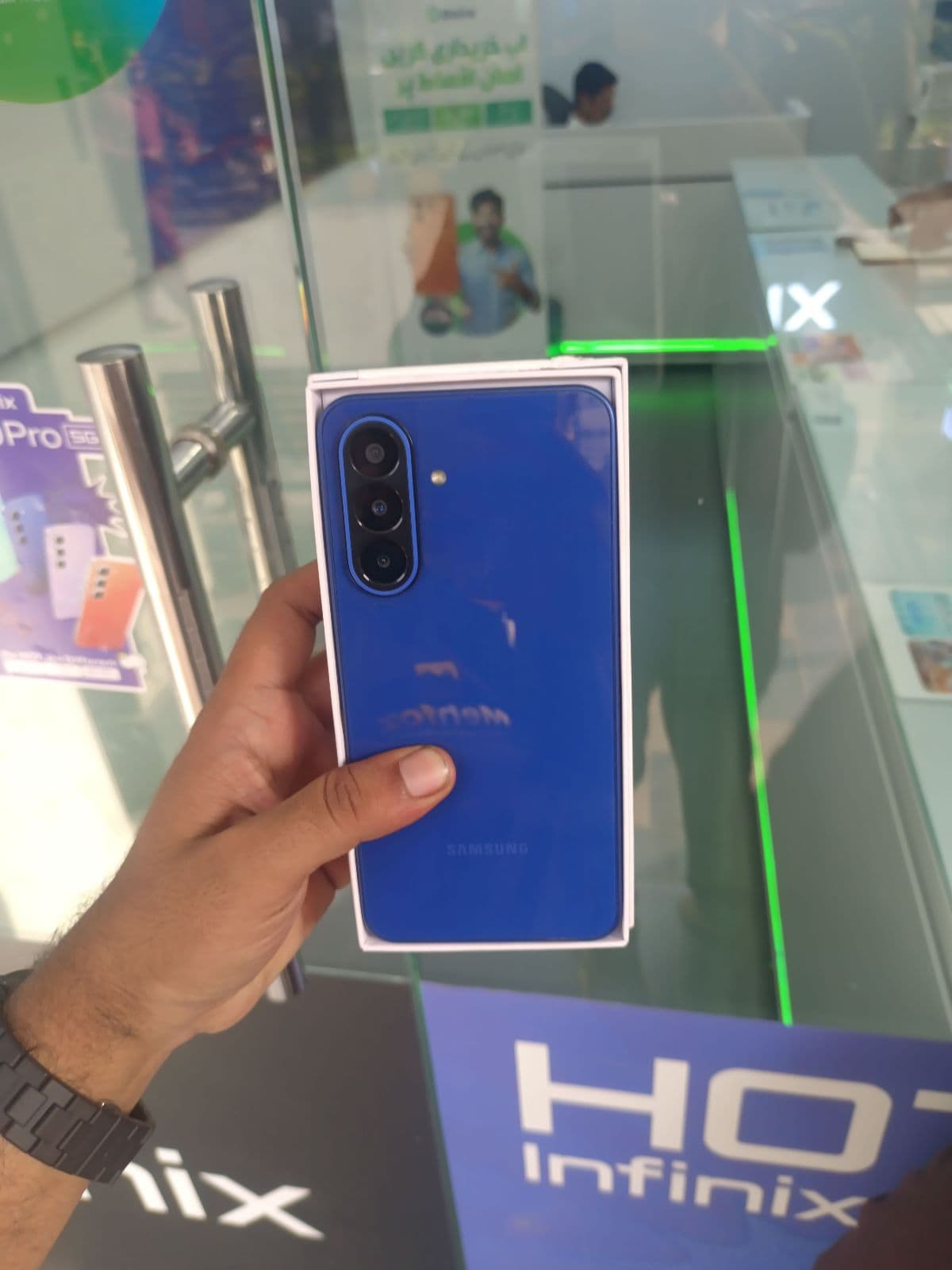 Galaxy A27 5G · 8GB / 256GB