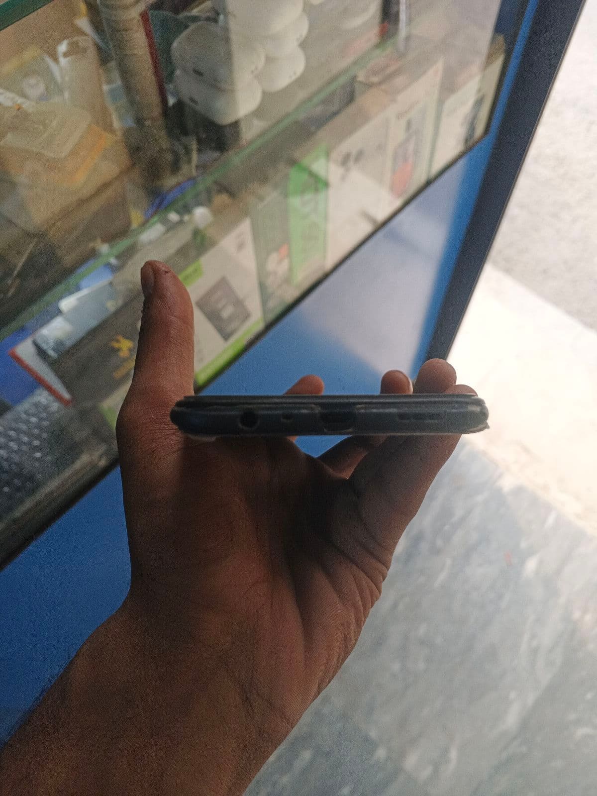 Oppo A15 3GB / 32GB in Mystery Blue — photo 3