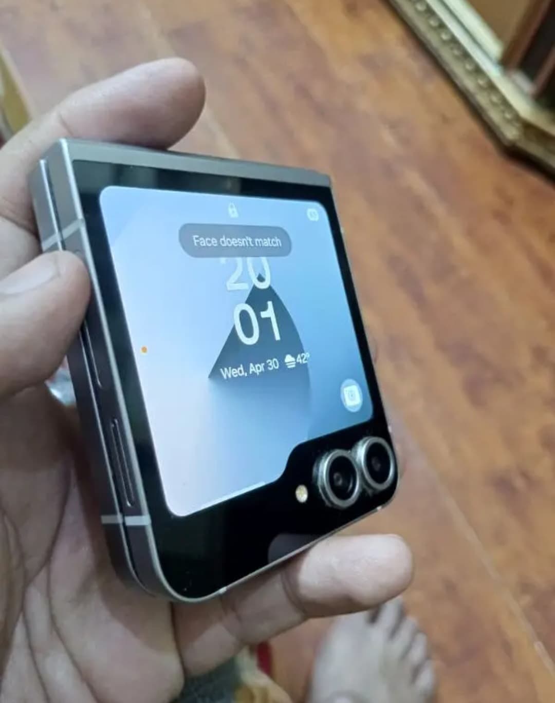 Galaxy Z Flip6 · 12GB / 256GB