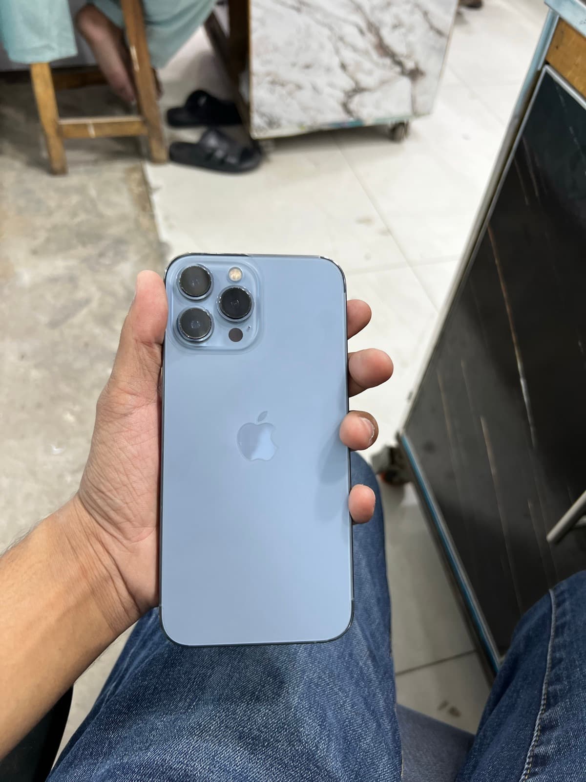 Apple iPhone 13 Pro Max 128GB in Sierra Blue — photo 2