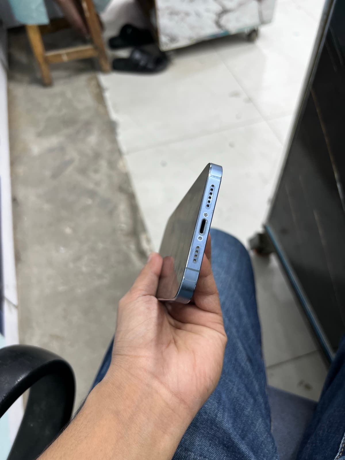 Apple iPhone 13 Pro Max 128GB in Sierra Blue — photo 4