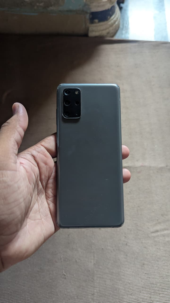 Samsung Galaxy S20+ 8GB / 128GB in Cosmic Gray — photo 4