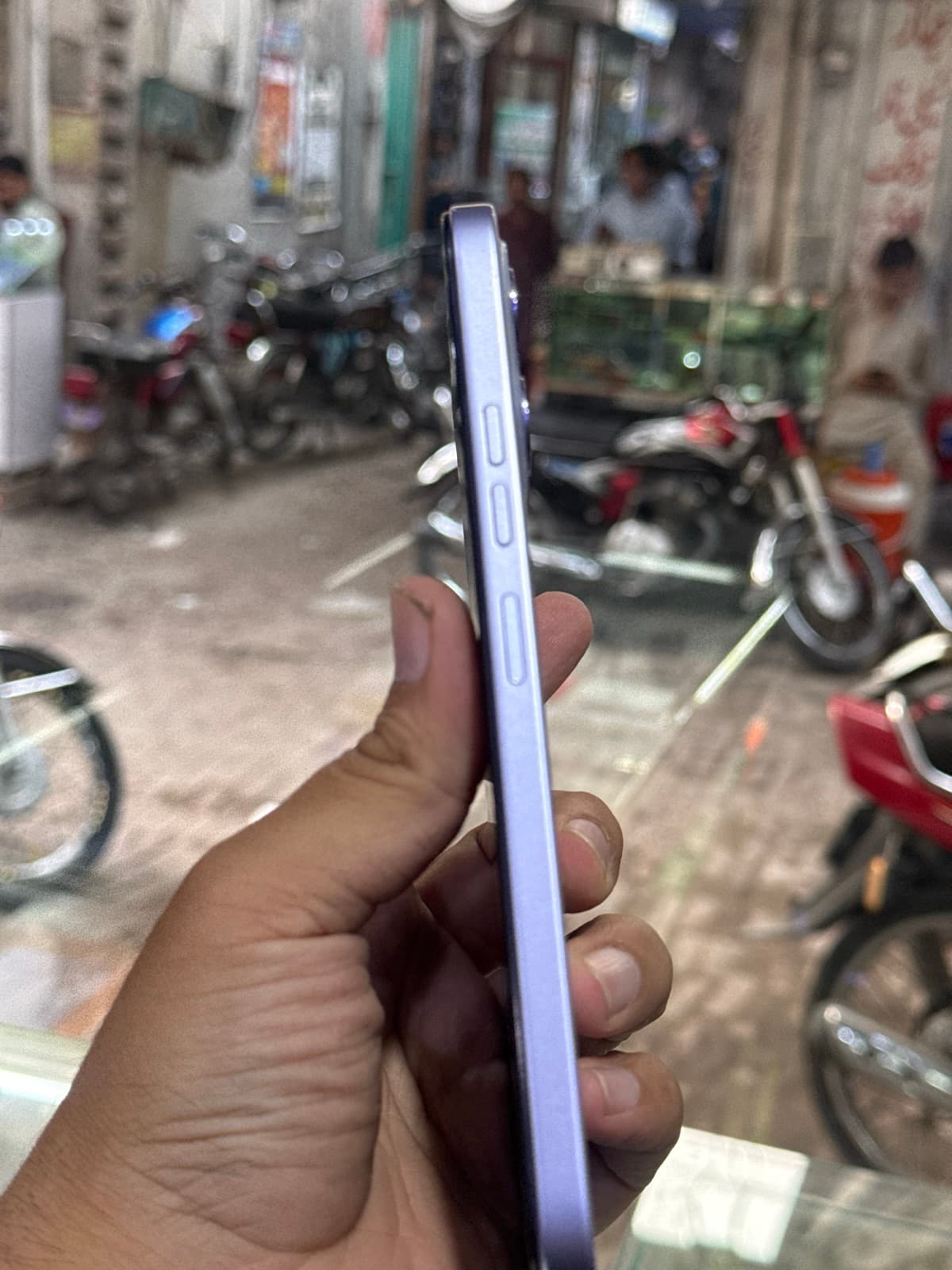 Tecno Spark 50 6GB / 128GB in Halo Blue — photo 2