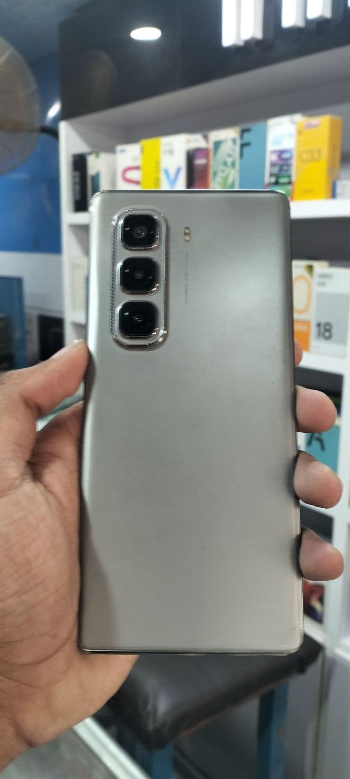 Infinix Hot 50 Pro+ · 8GB / 256GB