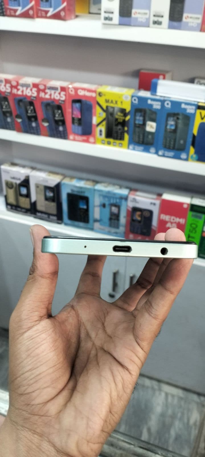 Xiaomi Redmi A5 4GB / 64GB in Lake Green — photo 3