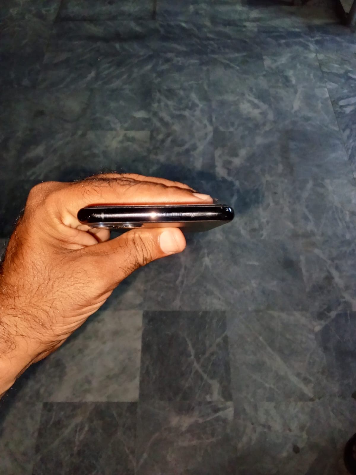 Apple iPhone 11 Pro Max 64GB in Space Gray — photo 4