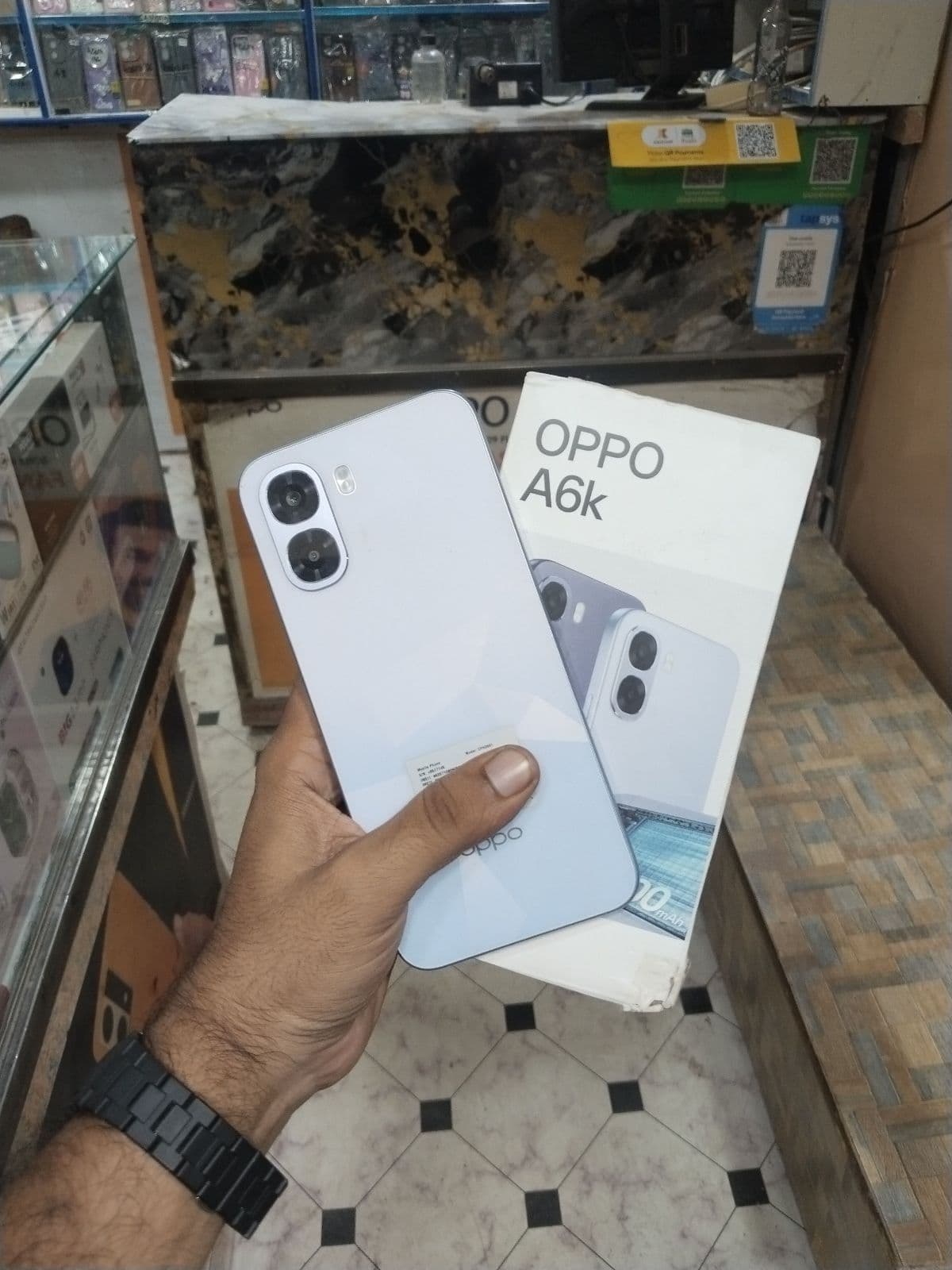 Oppo A6k · 4GB / 128GB