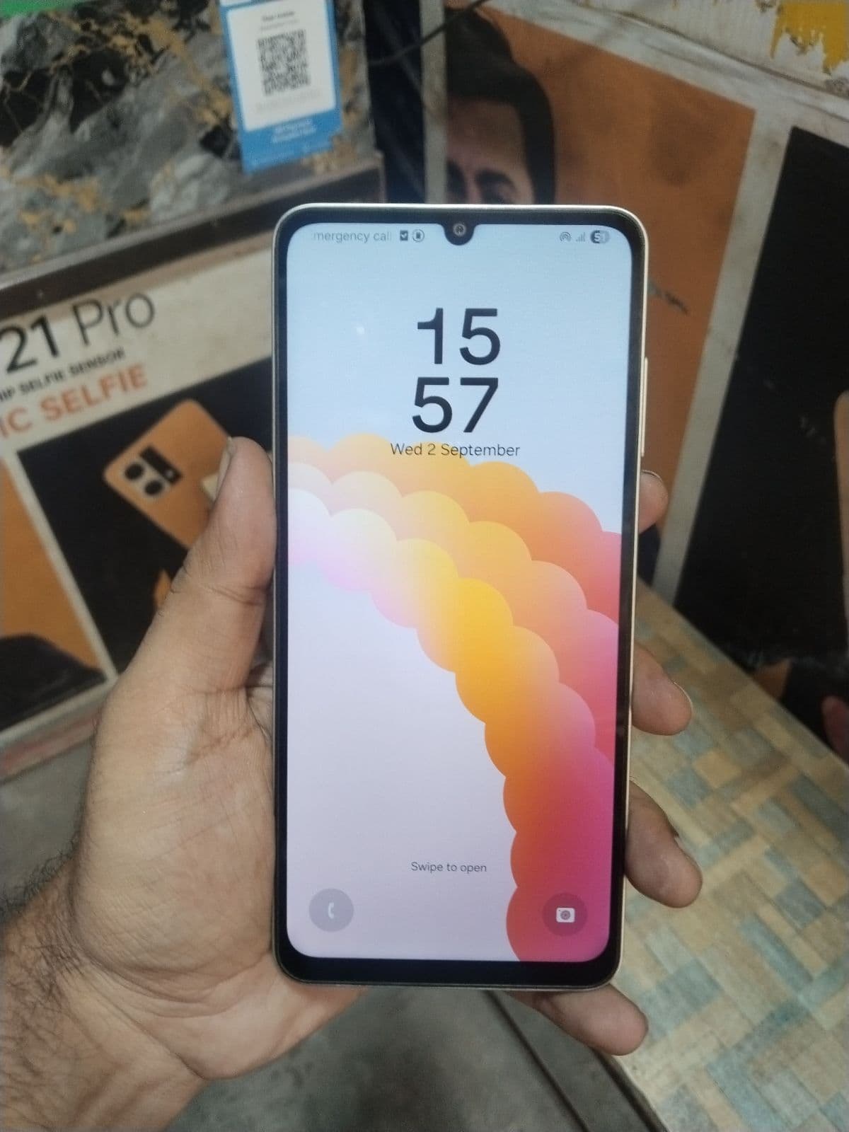 Samsung Galaxy A06 6GB / 128GB in White — photo 2
