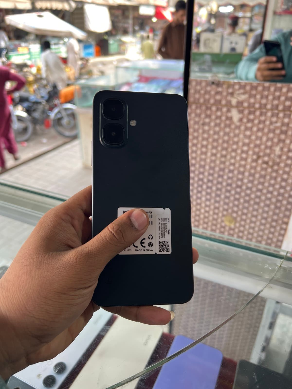 Infinix Smart 10 · 4GB / 128GB