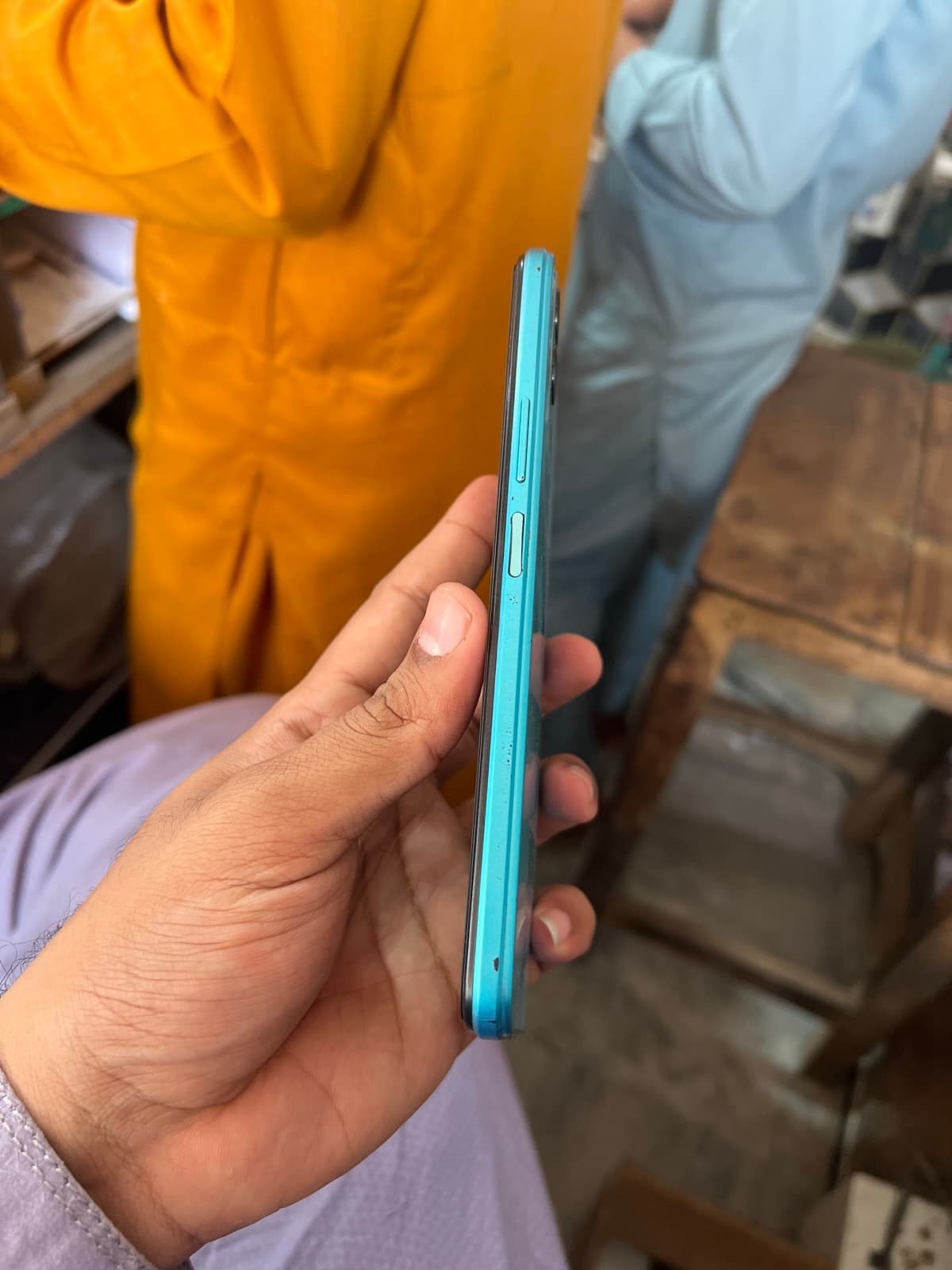 Infinix Hot 12 6GB / 128GB in Origin Blue — photo 4