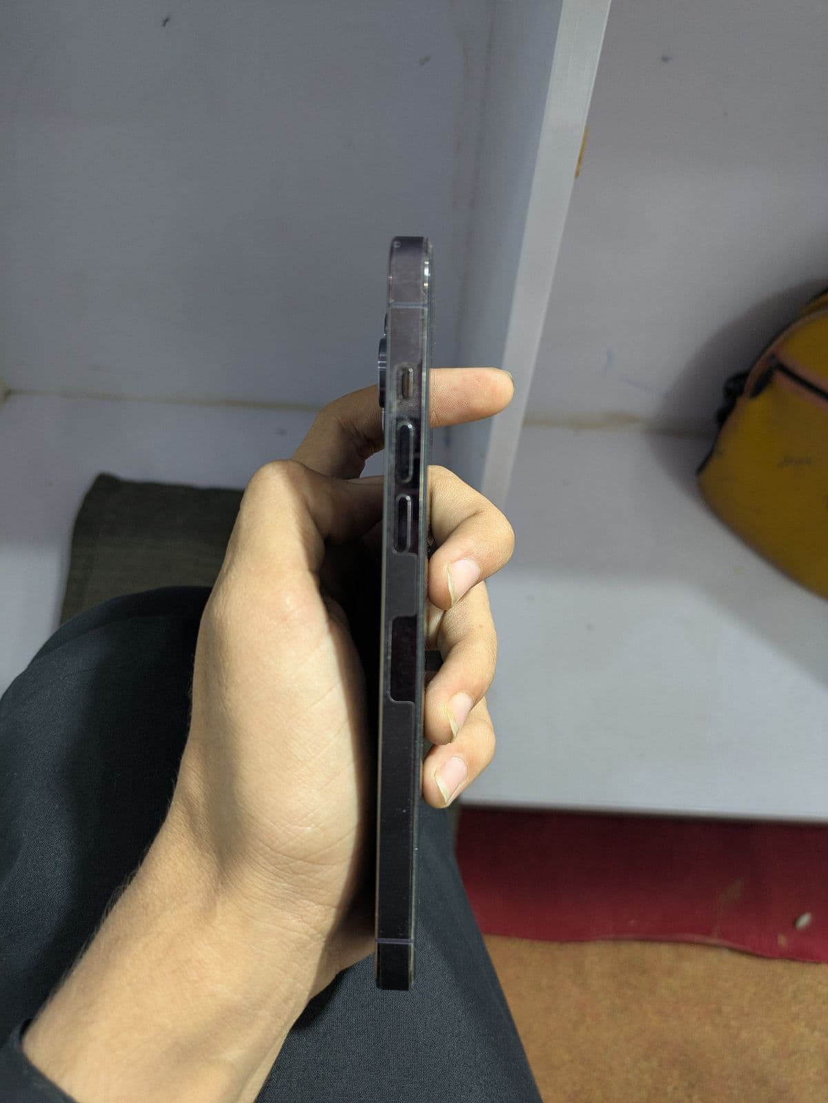 Apple iPhone 14 Pro Max 128GB in Deep Purple — photo 4