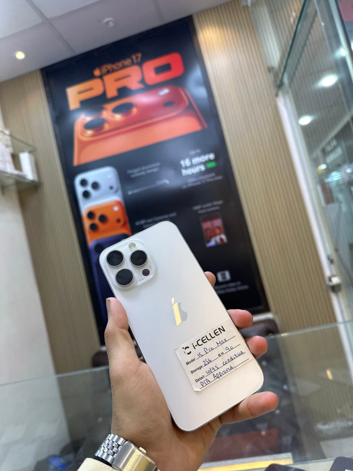 iPhone 15 Pro Max · 256GB