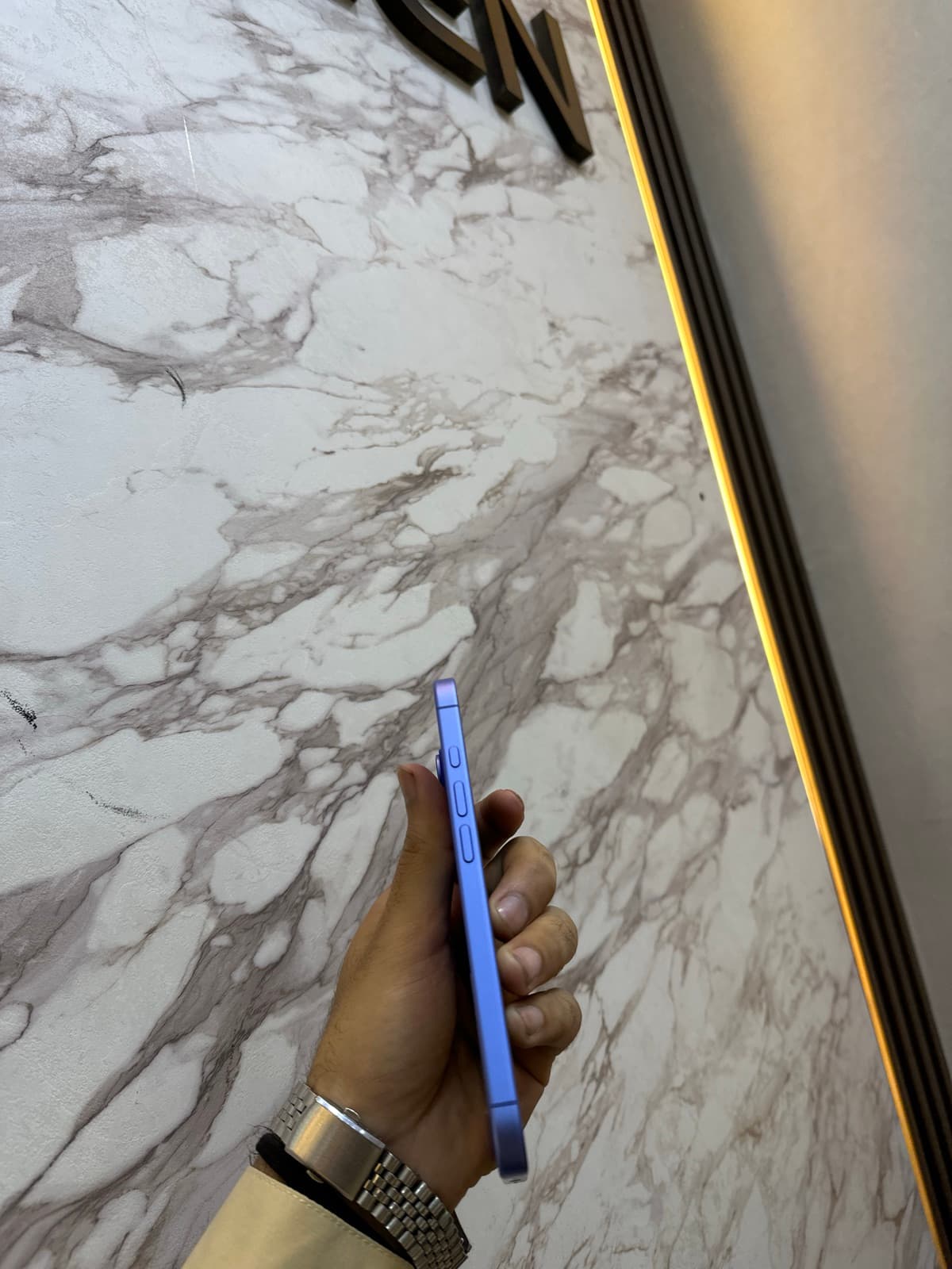 Apple iPhone 16 128GB in Ultramarine — photo 3