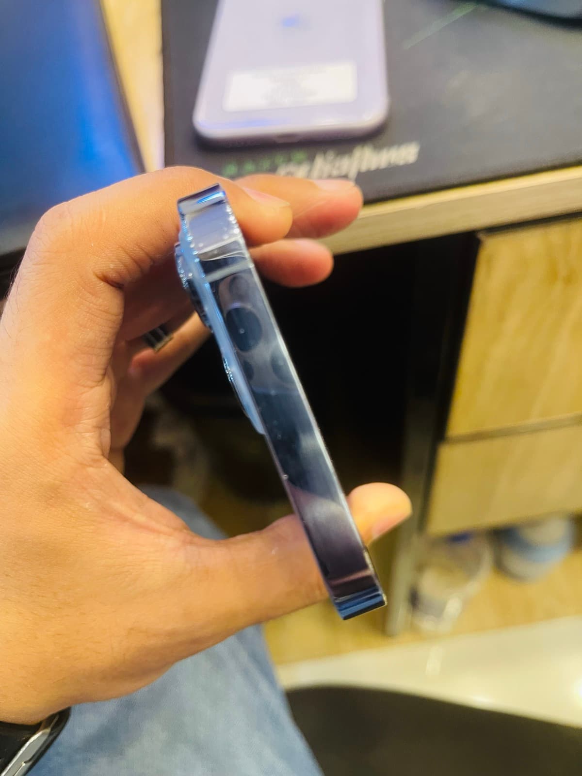 Apple iPhone 13 Pro 128GB in Sierra Blue — photo 2