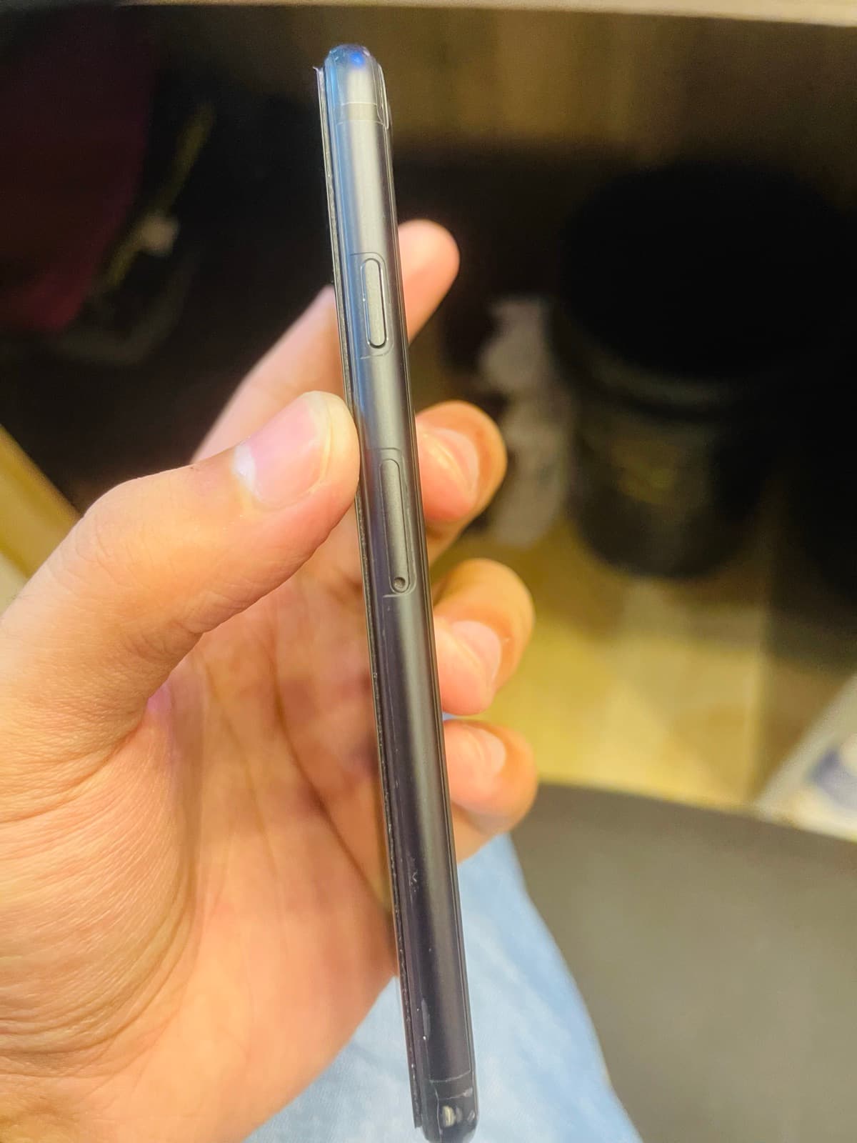 Apple iPhone SE (2020) 128GB in Black — photo 4
