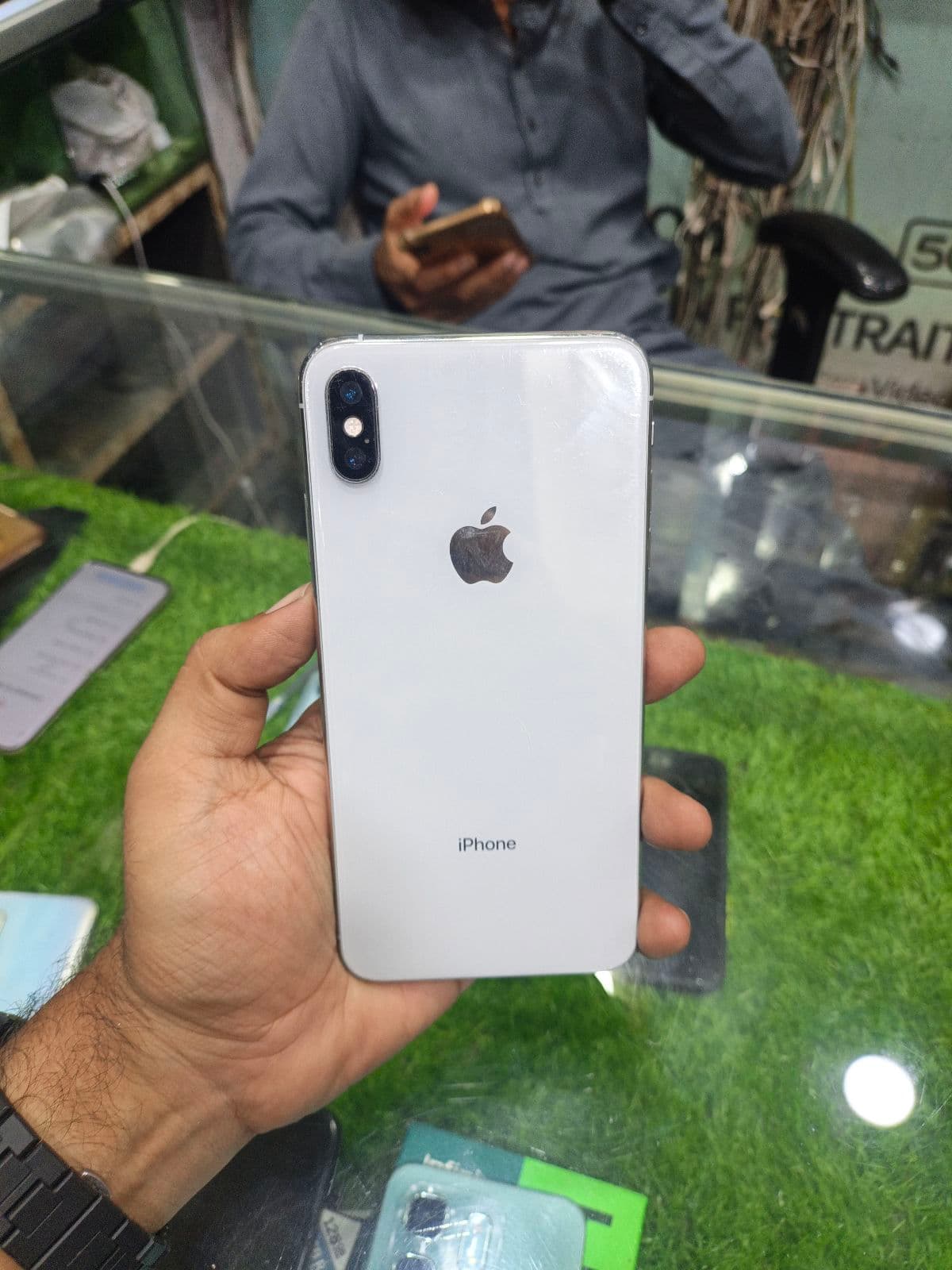 iPhone XS Max · 256GB