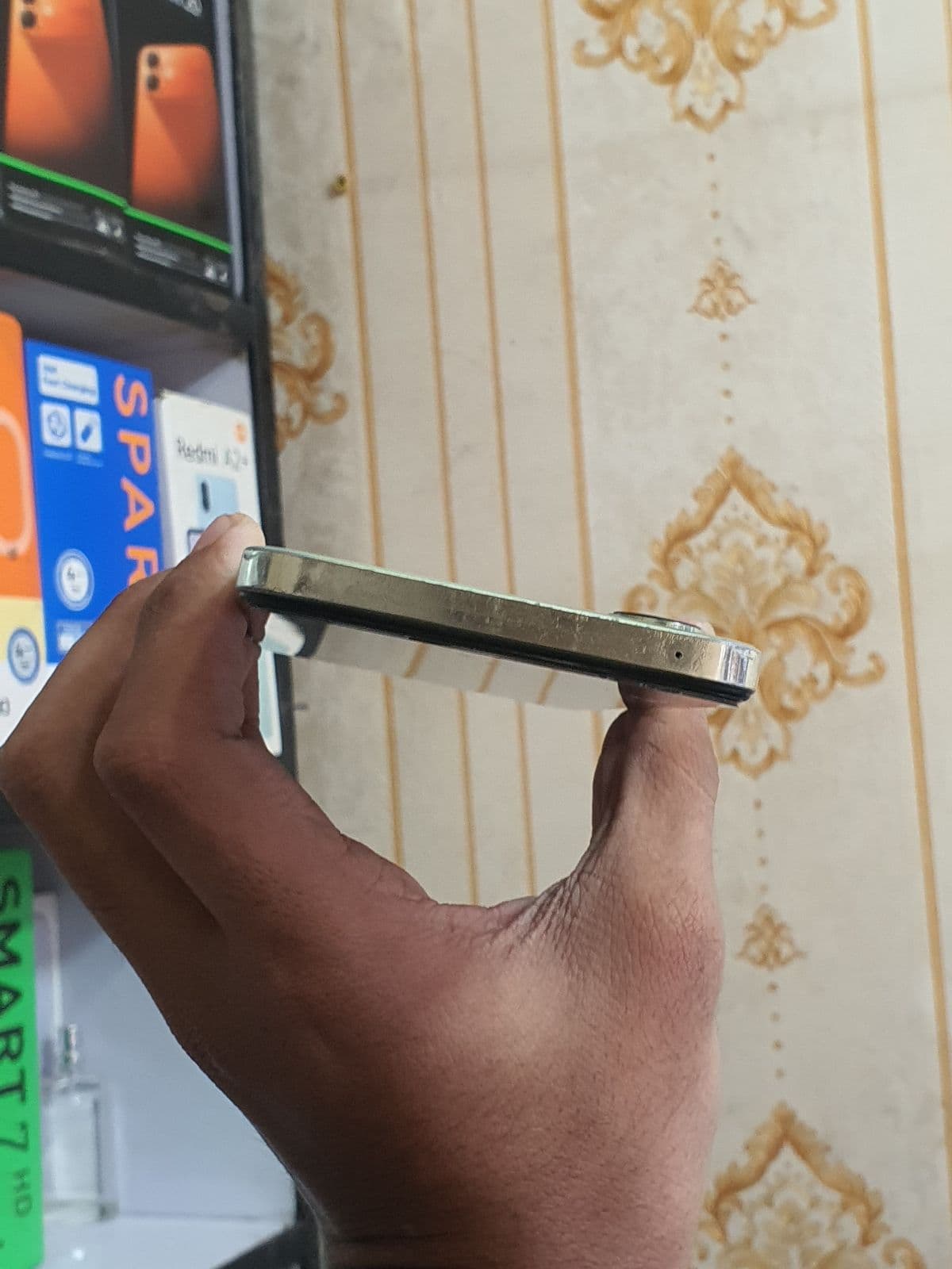 Vivo Y100 8GB / 256GB in Breeze Green — photo 5