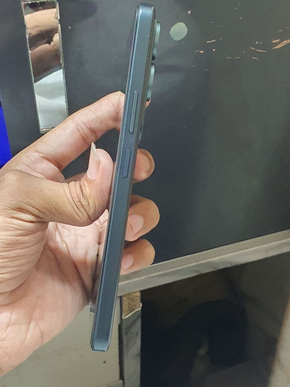 Vivo Y21d 6GB / 128GB in Jade Green — photo 2