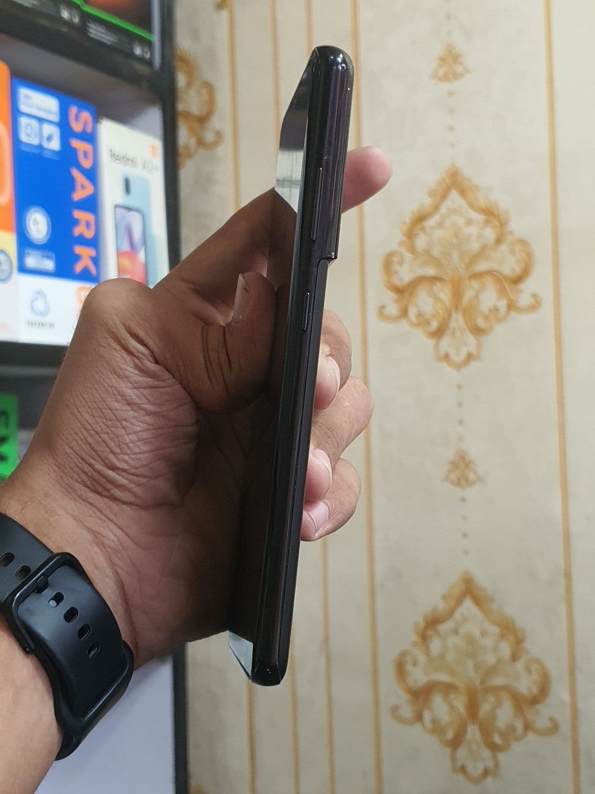 Samsung Galaxy S21 Ultra 12GB / 128GB in Phantom Black — photo 3