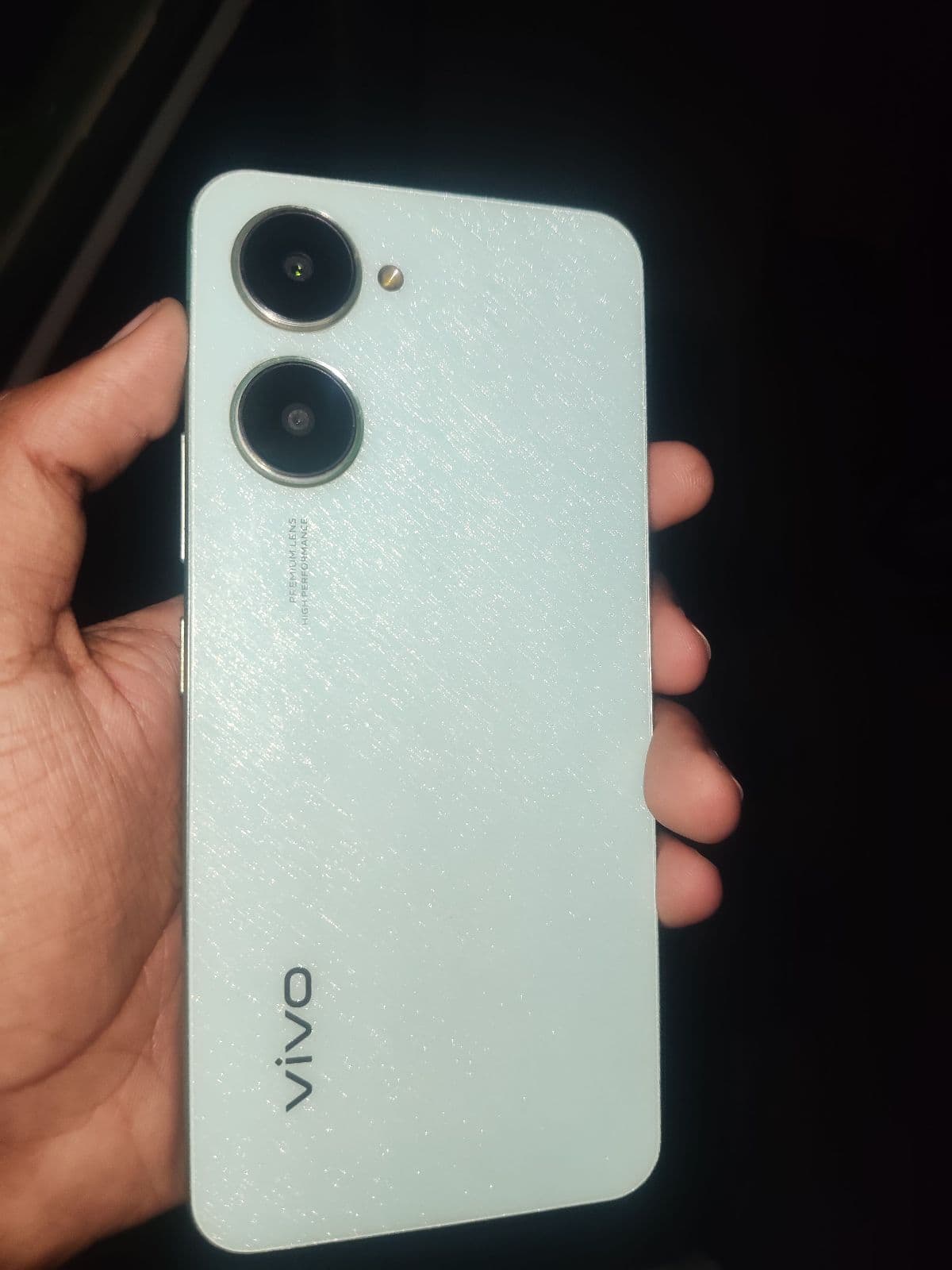 Vivo Y03 · 4GB / 64GB