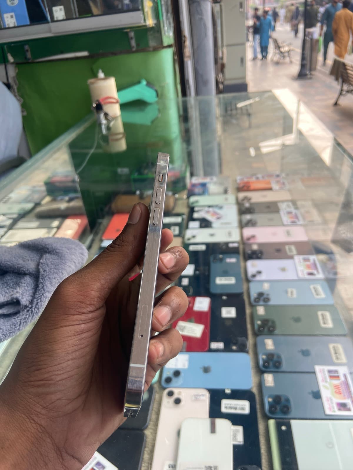 Apple iPhone 12 Pro 128GB in Silver — photo 5