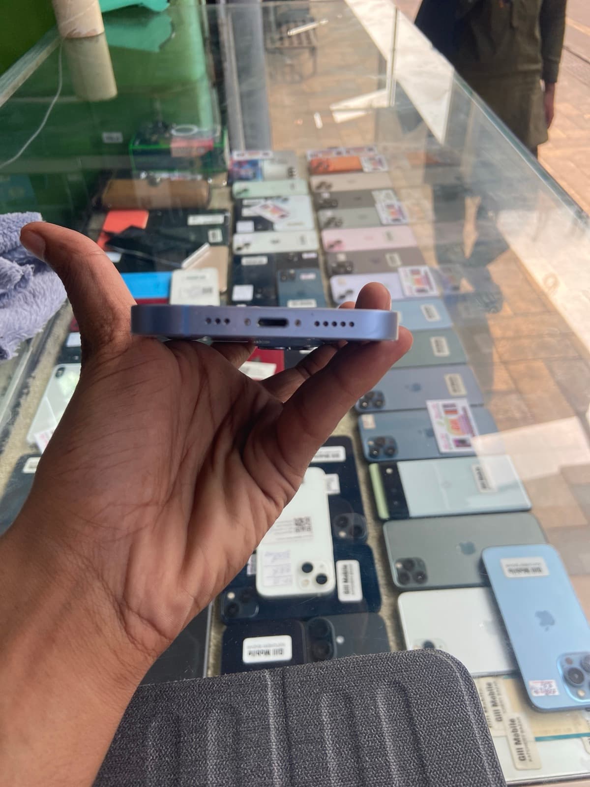 Apple iPhone 14 256GB in Blue — photo 3