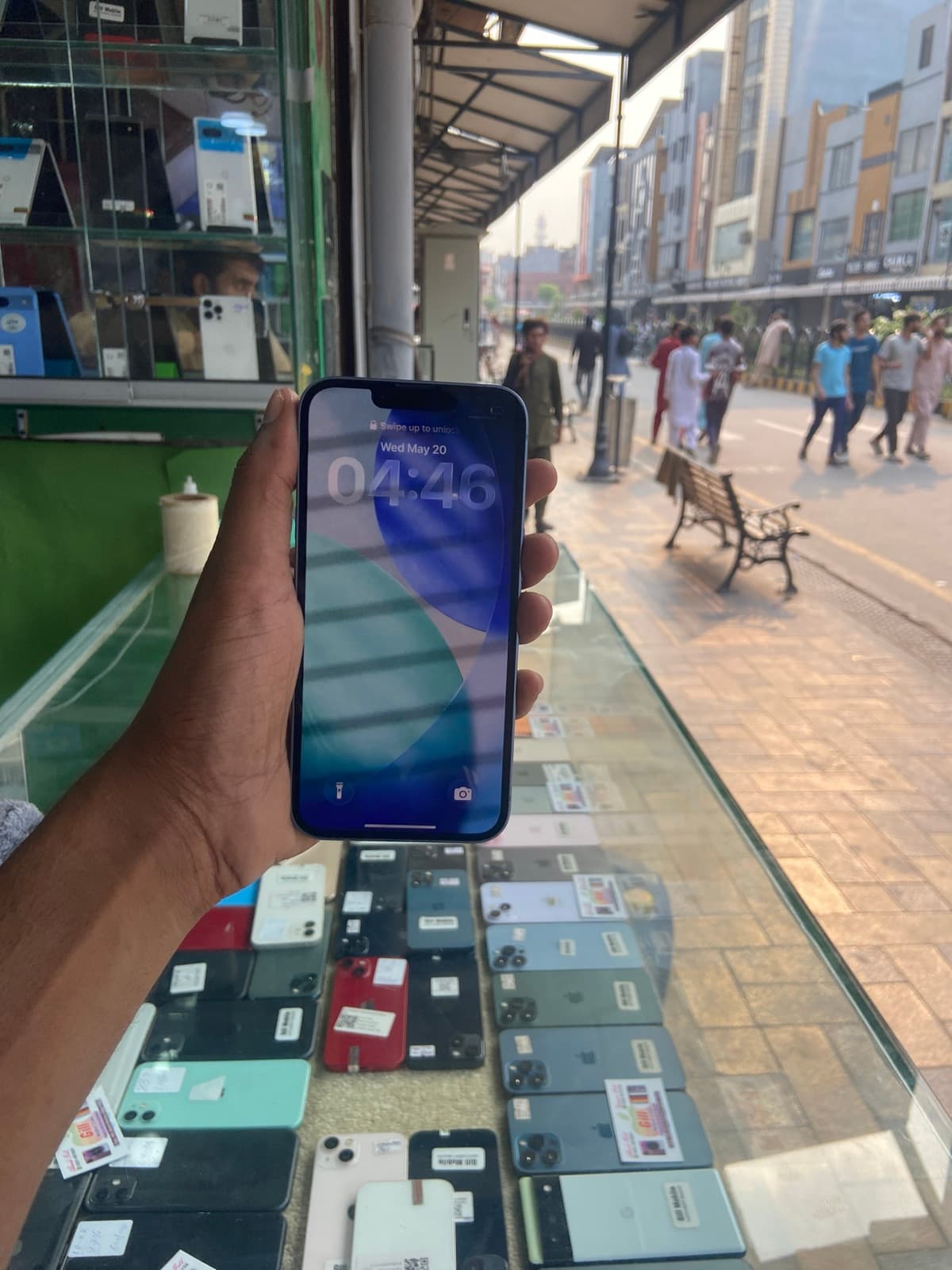 Apple iPhone 14 256GB in Blue — photo 2